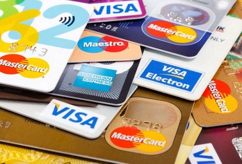 Cartão de crédito poderá ser usado para parcelar pagamentos de infrações de trânsito